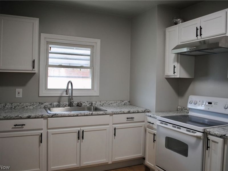 13402 Alvin Avenue, Garfield Heights, OH 44105 Photo 11