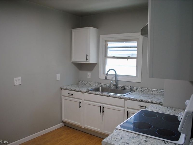 13402 Alvin Avenue, Garfield Heights, OH 44105 Photo 8