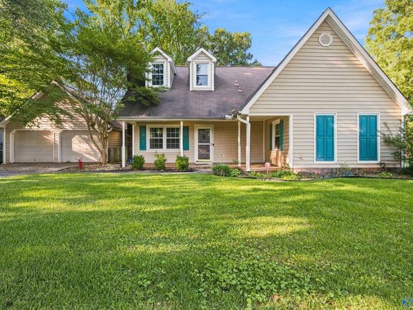 1037 Sandy Springs Road NW, Huntsville, AL 35806