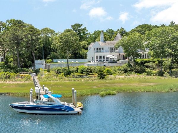 25 Oyster Way, Barnstable, MA 02655