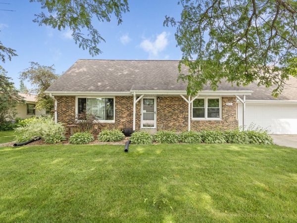 8031 S 59th St, Franklin, WI 53132