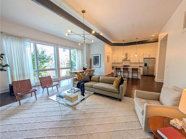 400 W 4th Street, Unit 301, Winston-Salem, NC 27101