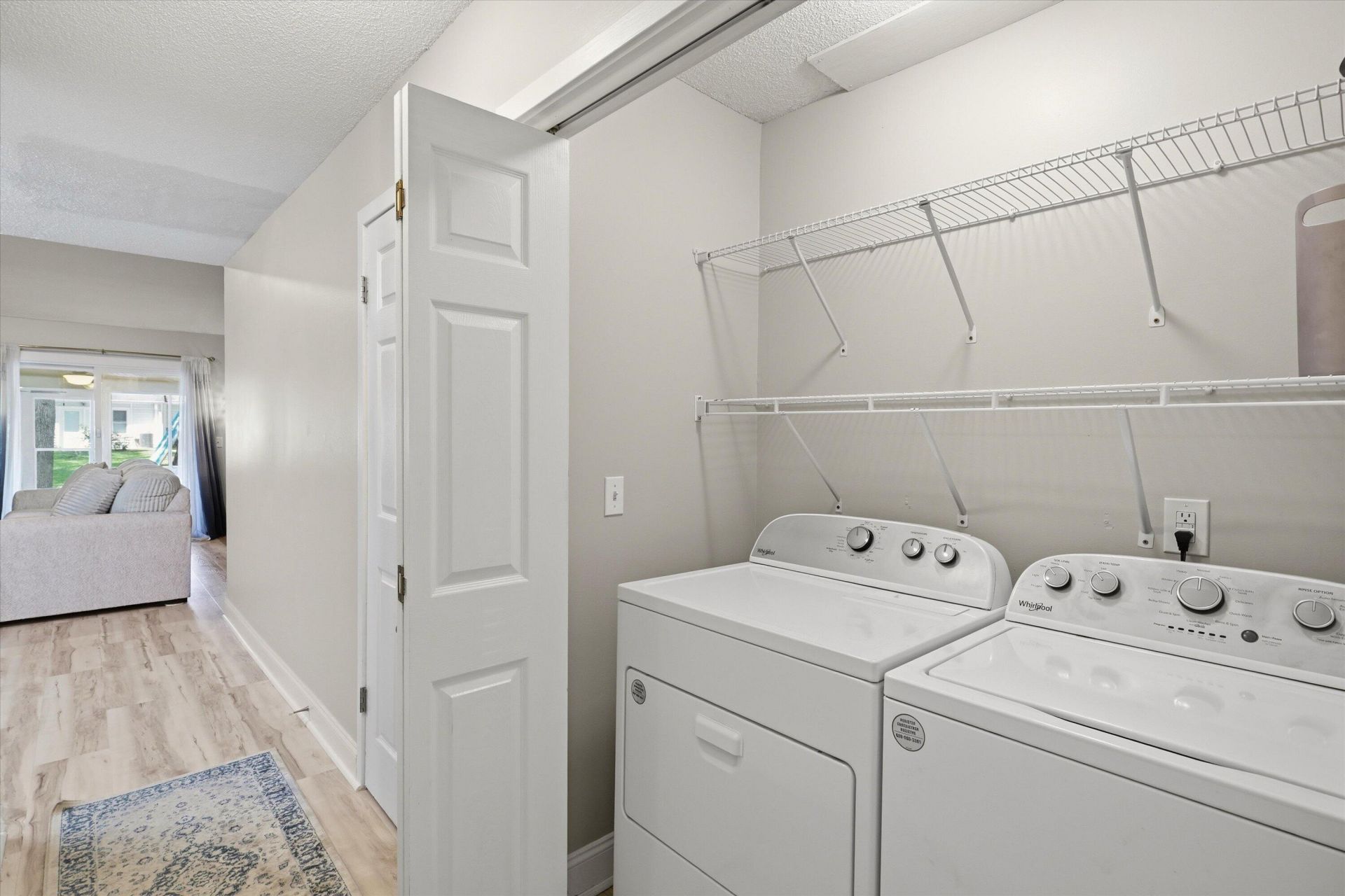 7880 Champion Way Photo 14
