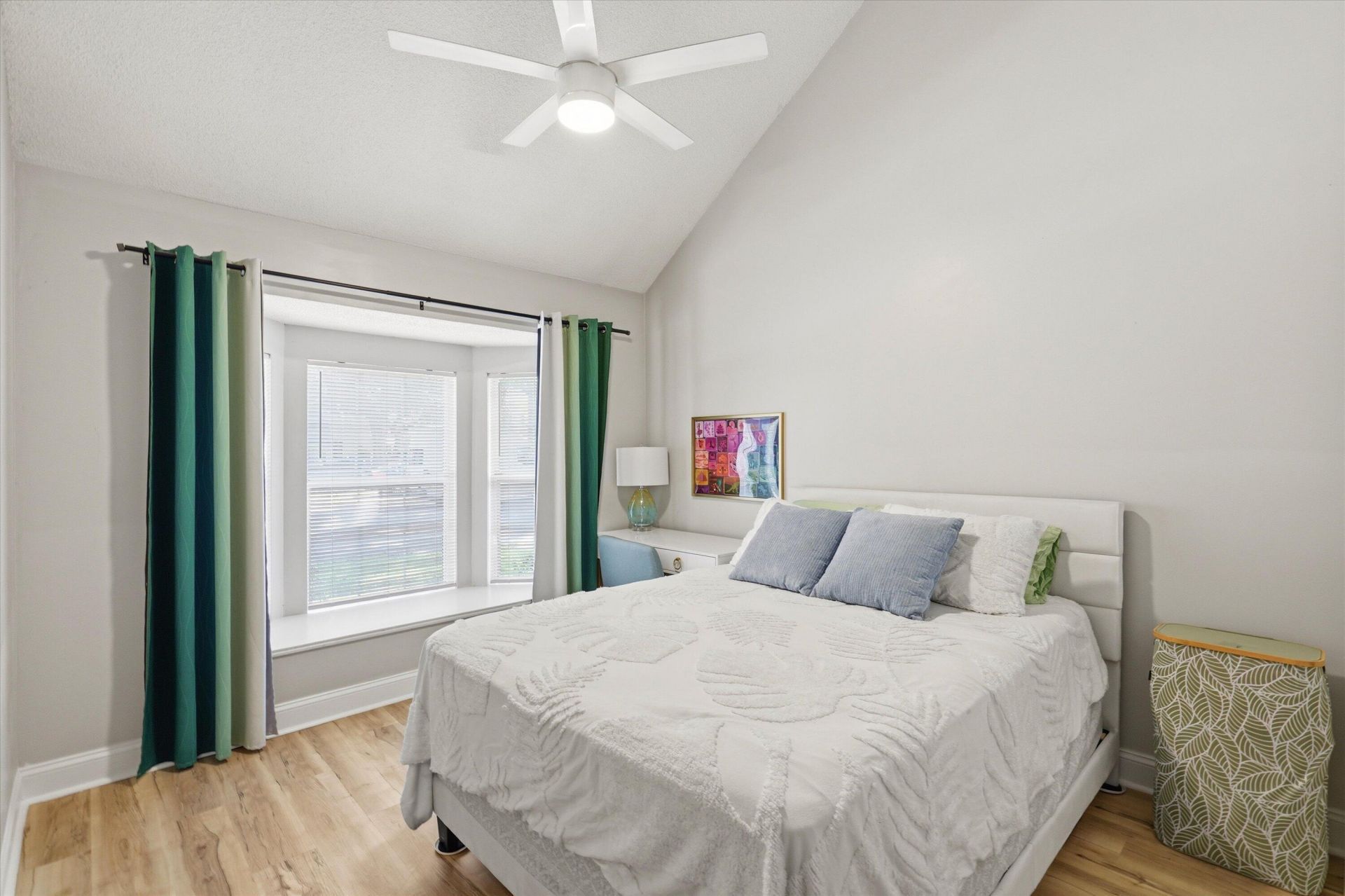 7880 Champion Way Photo 5