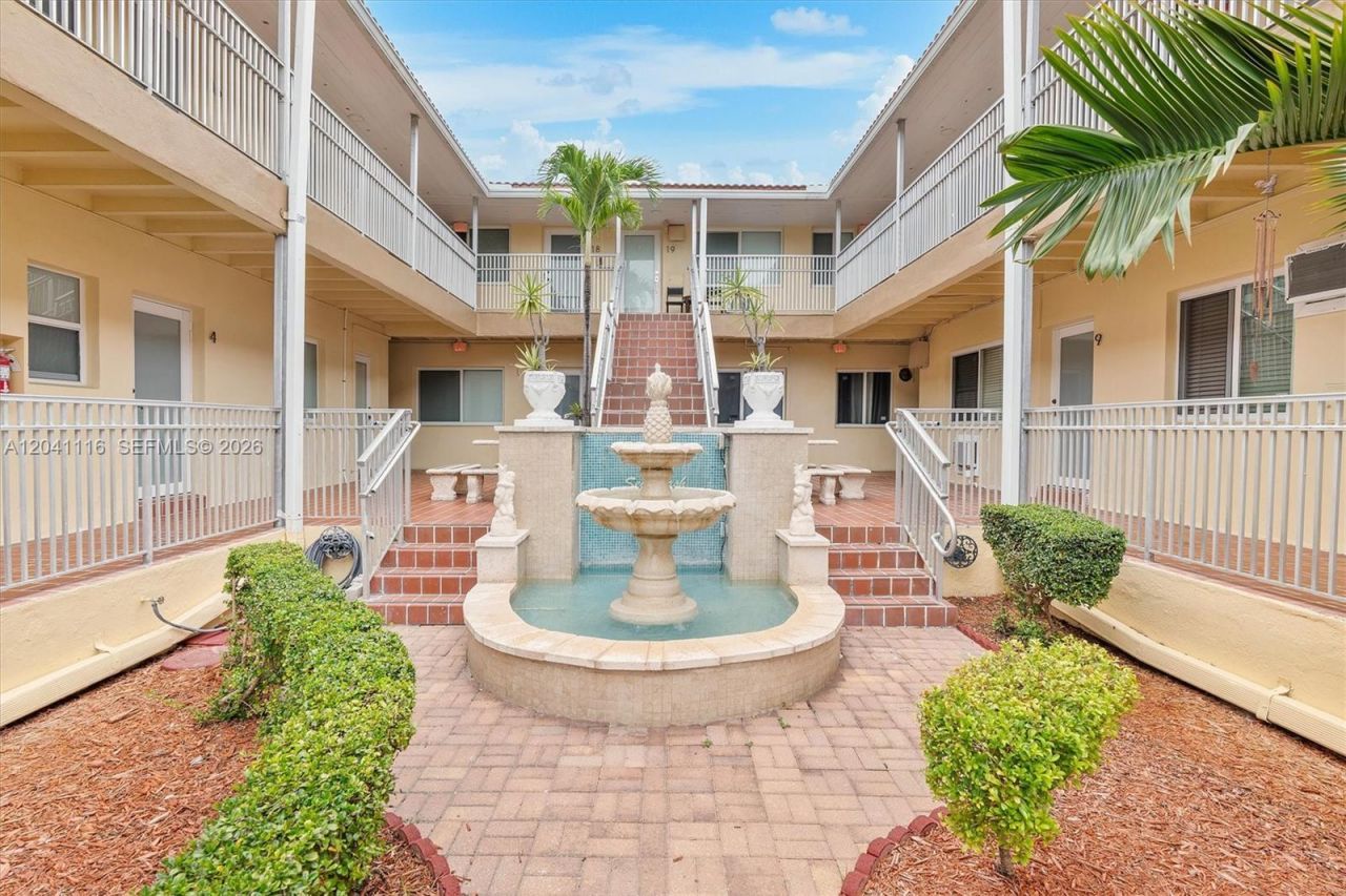 7400 Harding Ave , Unit 20, Miami Beach, FL 33141 Photo