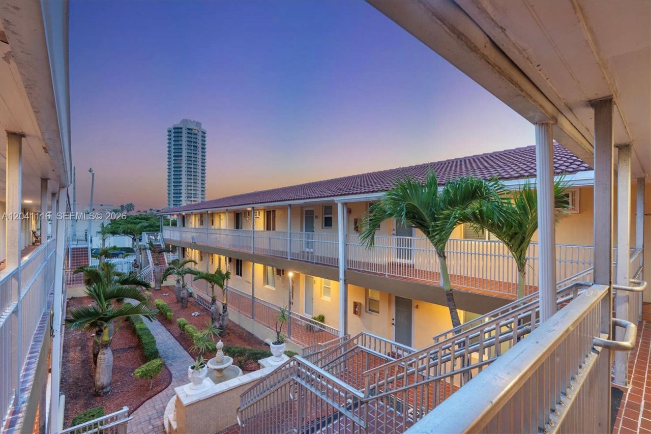 7400 Harding Ave , Unit 20, Miami Beach, FL 33141 Photo