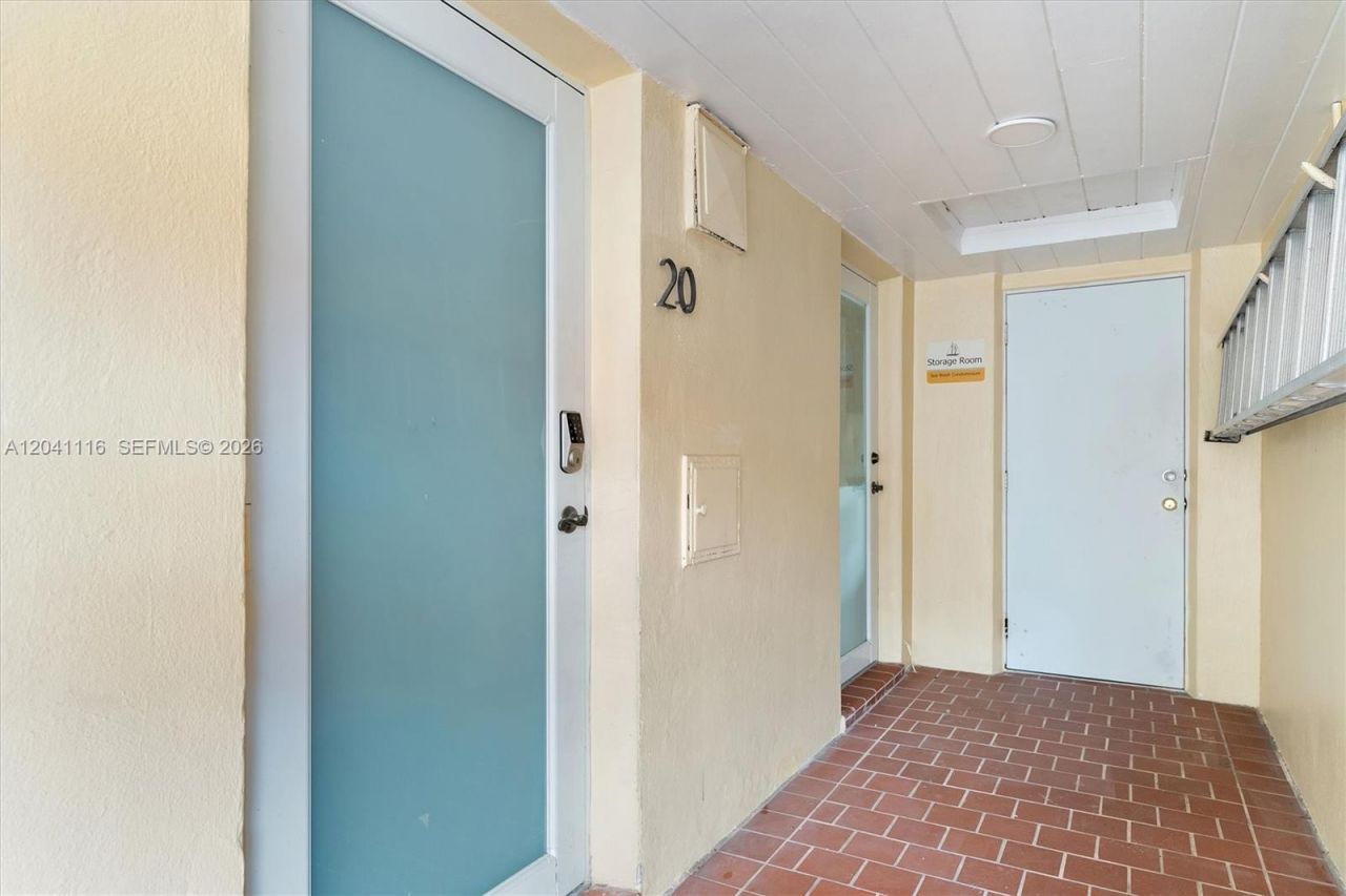 7400 Harding Ave , Unit 20, Miami Beach, FL 33141 Photo