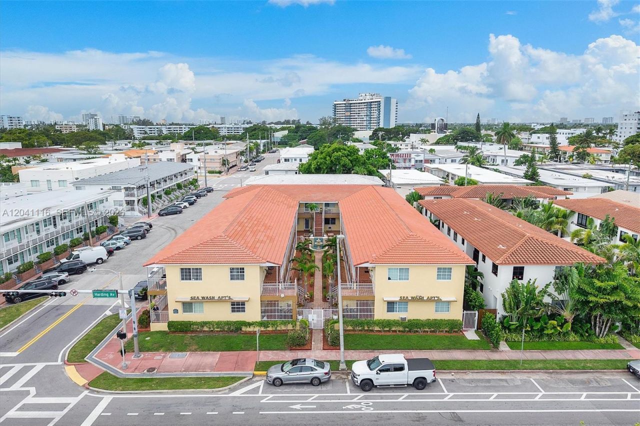 7400 Harding Ave , Unit 20, Miami Beach, FL 33141 Photo