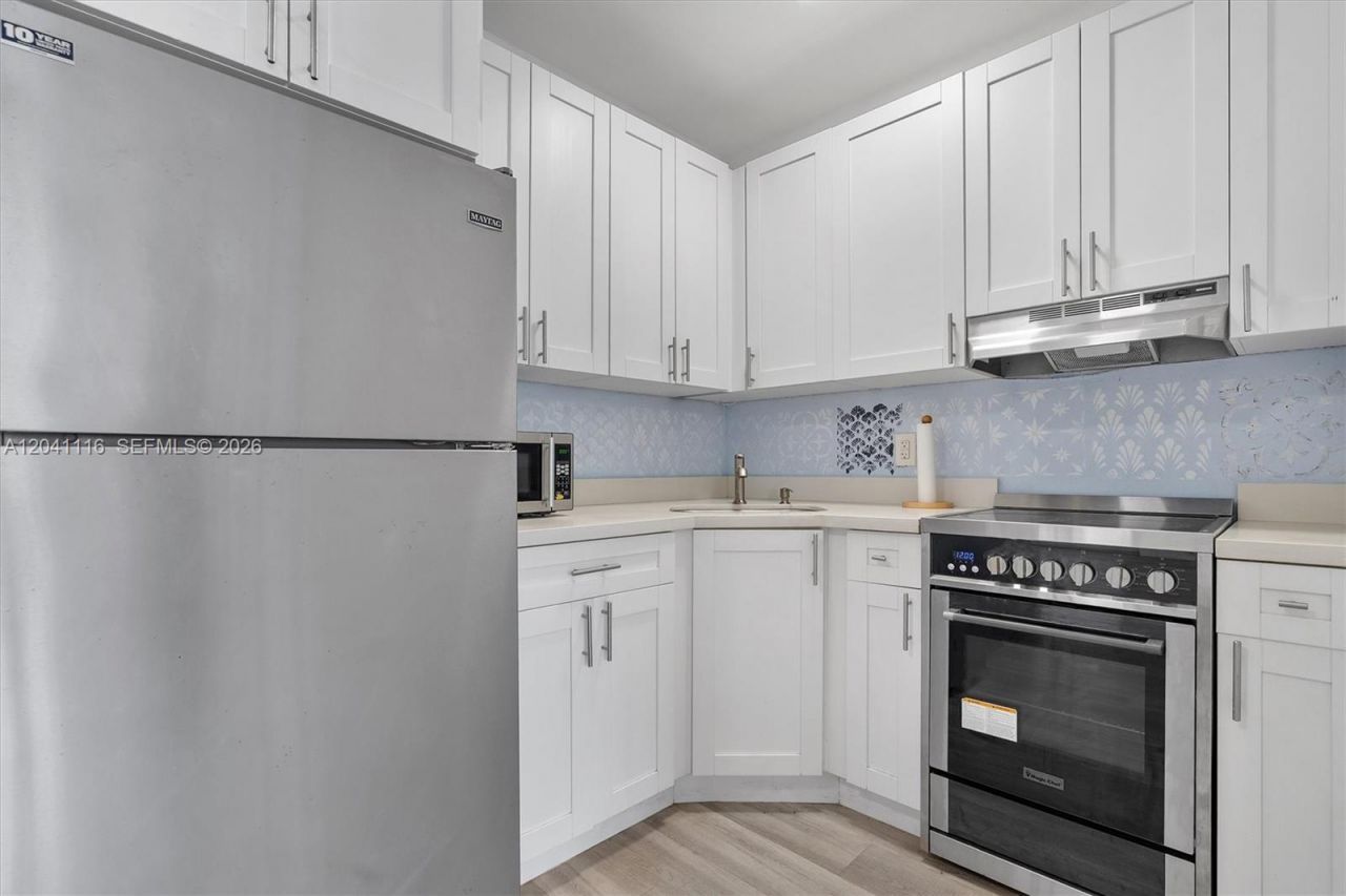 7400 Harding Ave , Unit 20, Miami Beach, FL 33141 Photo