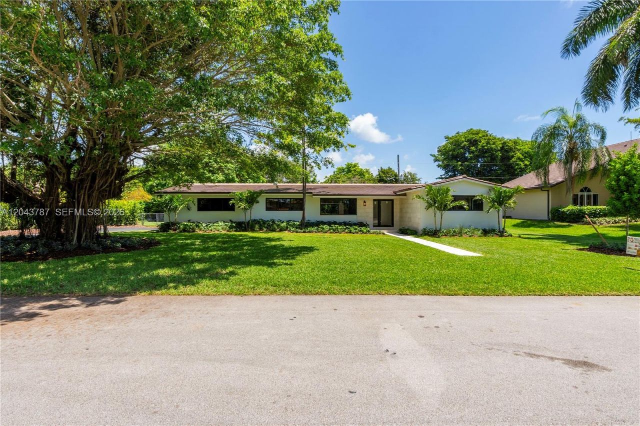 7845 SW 161st St, Palmetto Bay, FL 33157 Photo