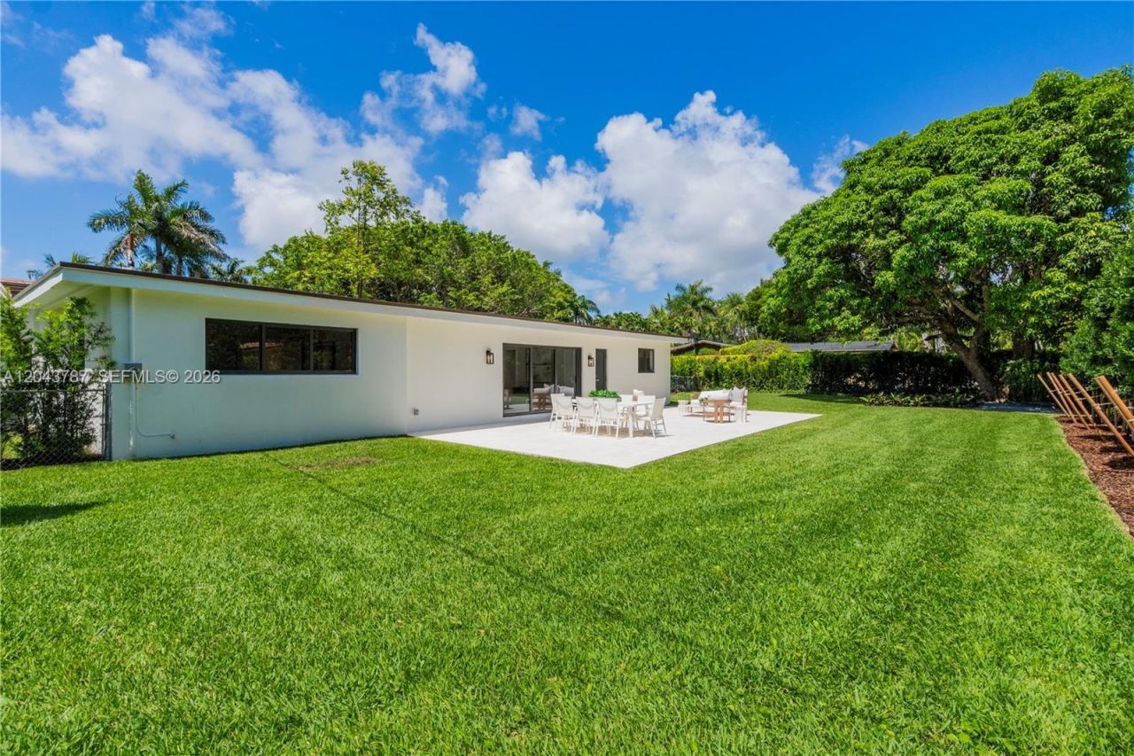 7845 SW 161st St, Palmetto Bay, FL 33157 Photo