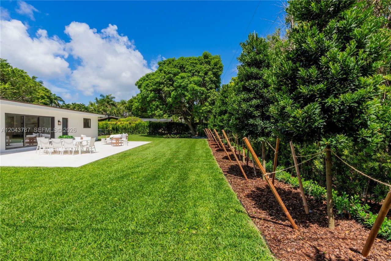 7845 SW 161st St, Palmetto Bay, FL 33157 Photo