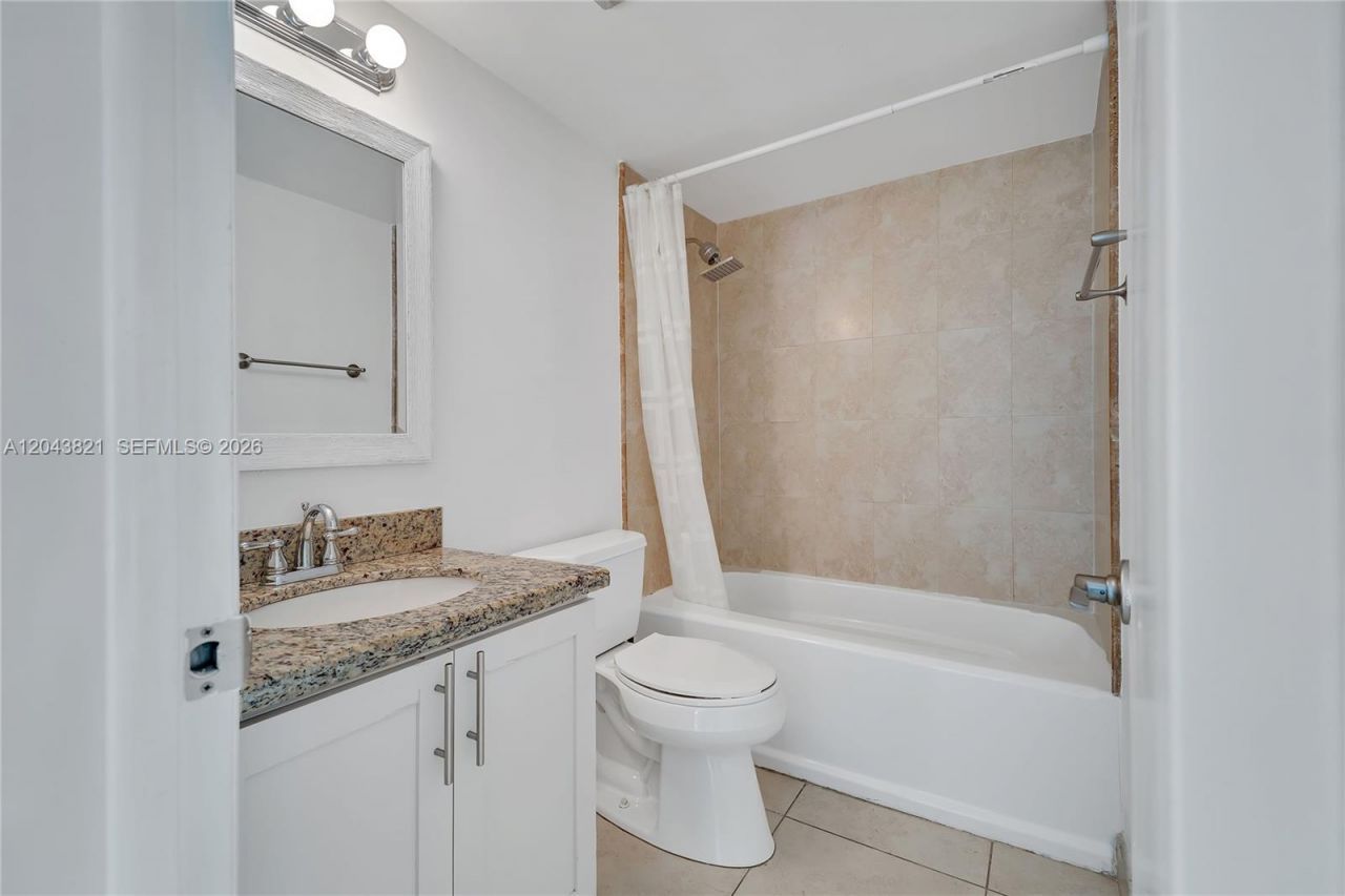 1205 Mariposa Ave , Unit 307, Coral Gables, FL 33146 Photo