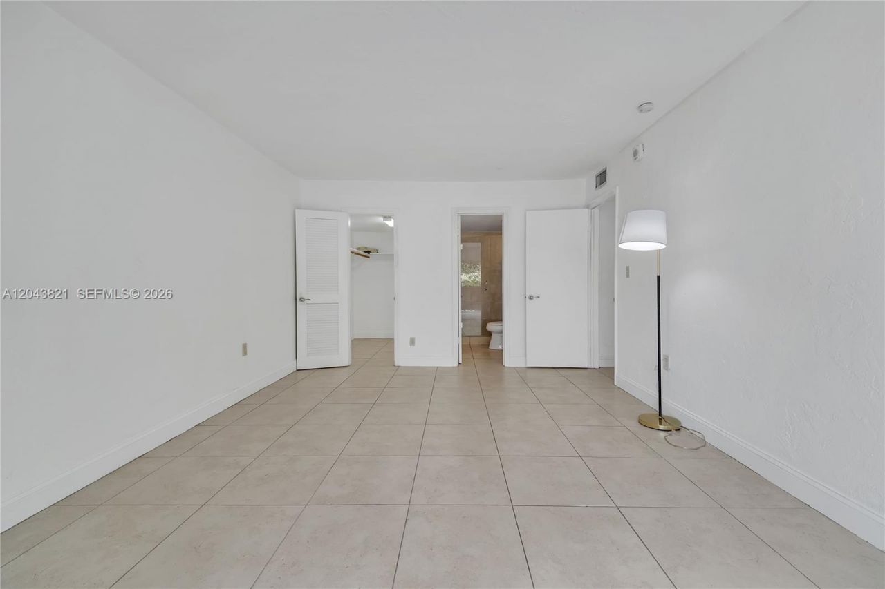 1205 Mariposa Ave , Unit 307, Coral Gables, FL 33146 Photo