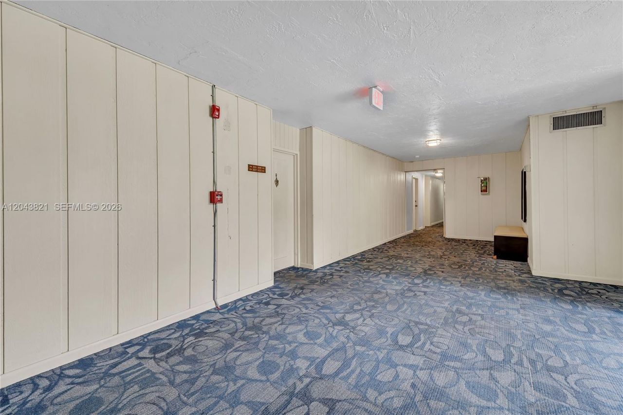 1205 Mariposa Ave , Unit 307, Coral Gables, FL 33146 Photo