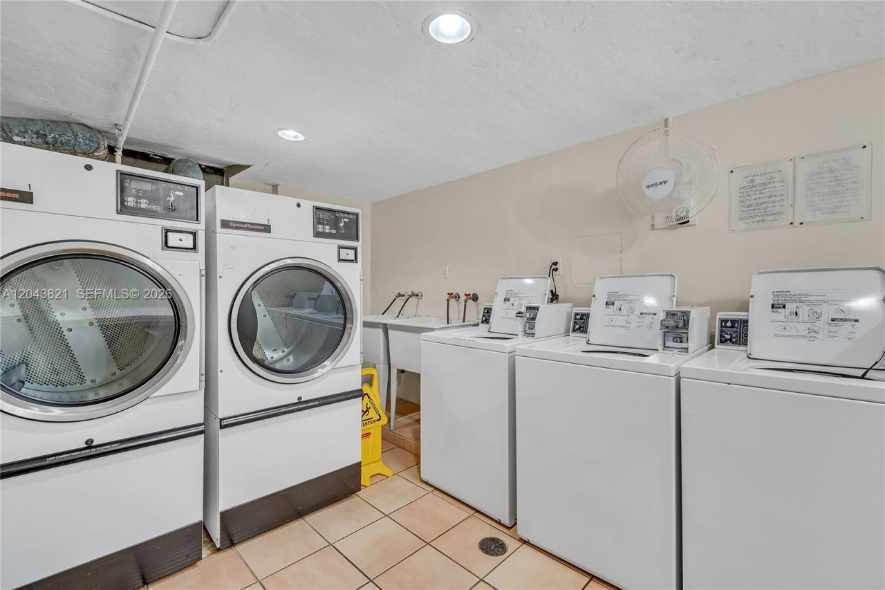 1205 Mariposa Ave , Unit 307, Coral Gables, FL 33146 Photo