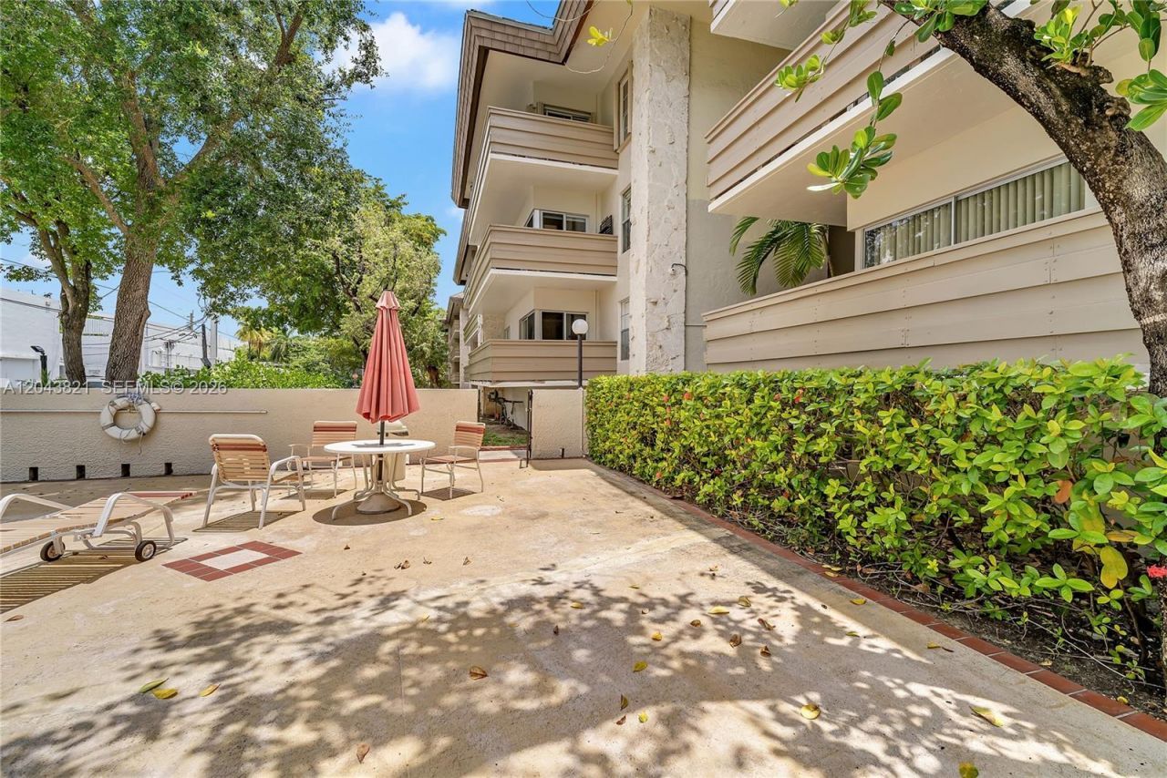 1205 Mariposa Ave , Unit 307, Coral Gables, FL 33146 Photo