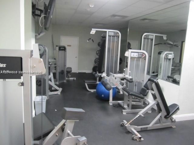 3180 S Ocean Dr, Unit 621, Hallandale Beach, FL 33009 Photo