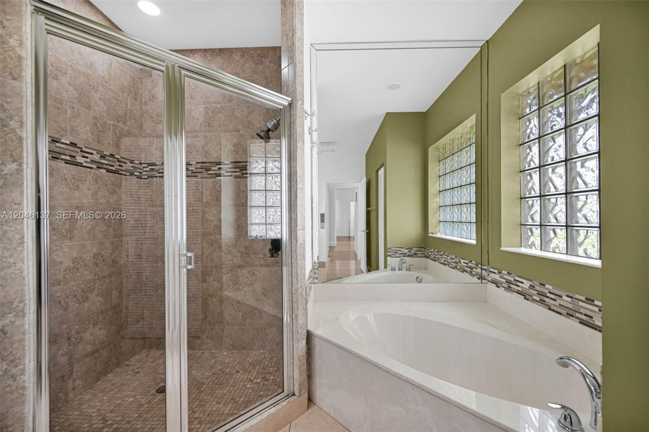 16379 Malibu Dr , Unit 50, Weston, FL 33326 Photo