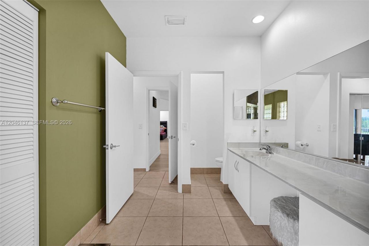 16379 Malibu Dr , Unit 50, Weston, FL 33326 Photo