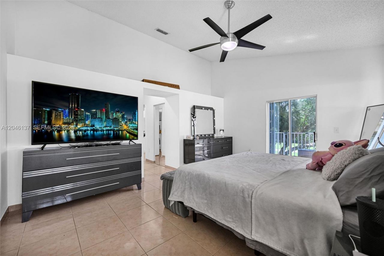 16379 Malibu Dr , Unit 50, Weston, FL 33326 Photo