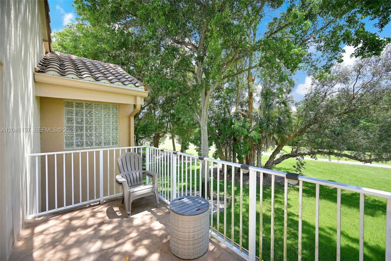 16379 Malibu Dr , Unit 50, Weston, FL 33326 Photo