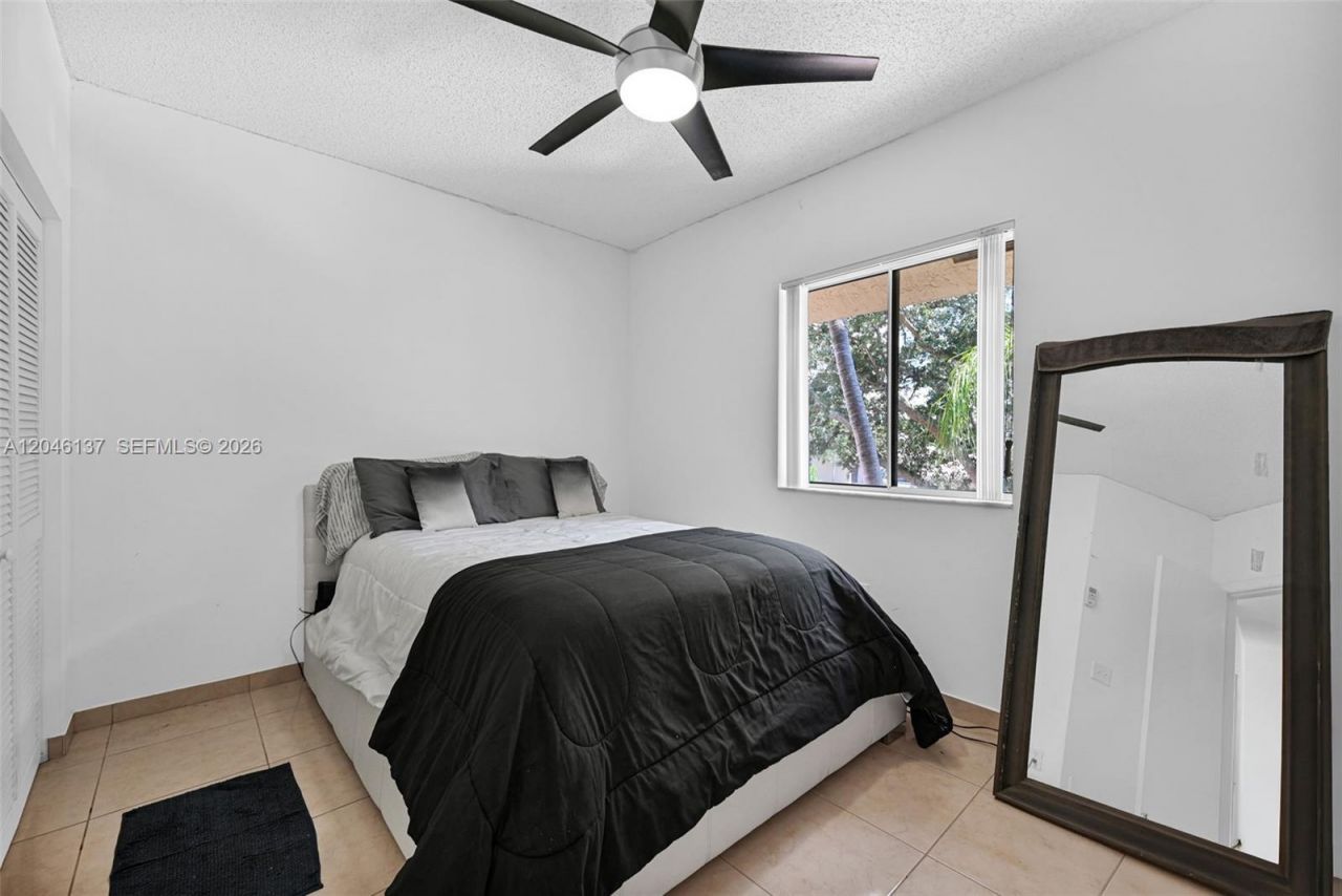 16379 Malibu Dr , Unit 50, Weston, FL 33326 Photo