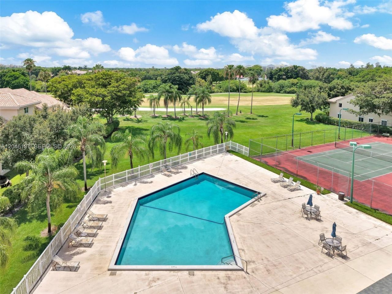 16379 Malibu Dr , Unit 50, Weston, FL 33326 Photo