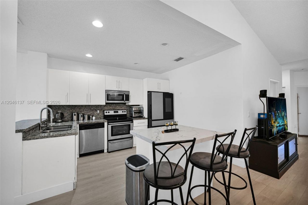 16379 Malibu Dr , Unit 50, Weston, FL 33326 Photo