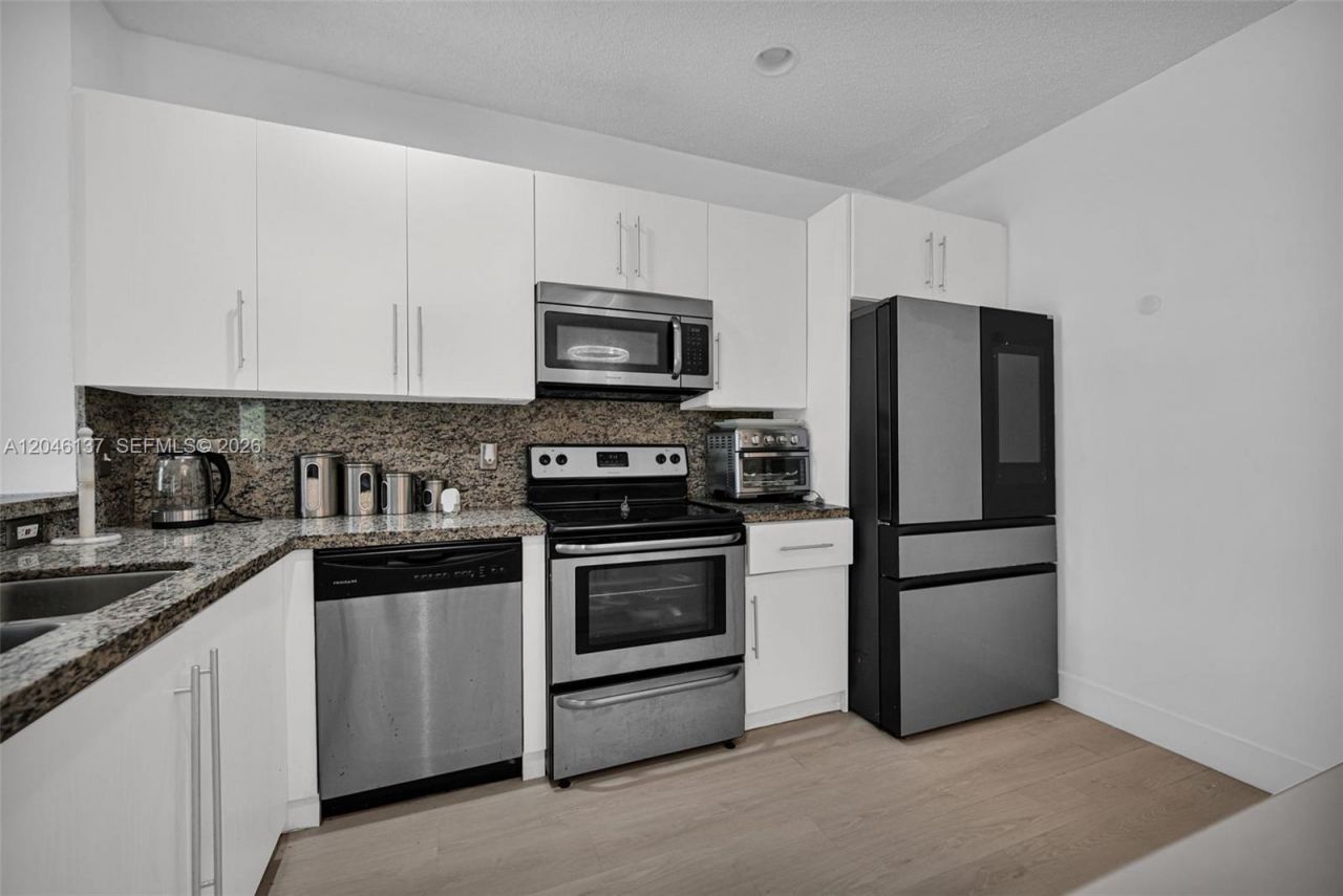 16379 Malibu Dr , Unit 50, Weston, FL 33326 Photo