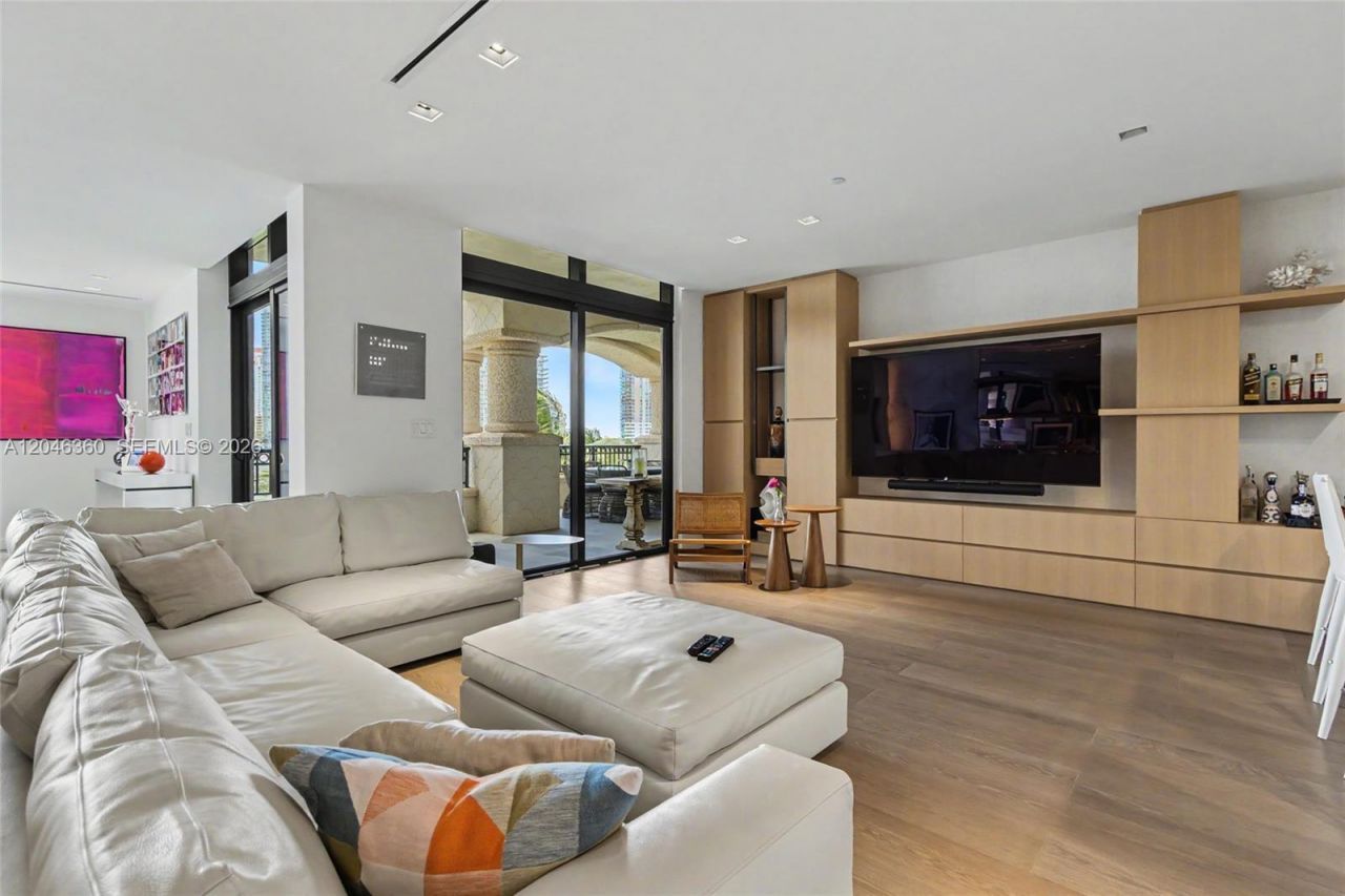 7042 Fisher Island Dr , Unit 7042, Miami Beach, FL 33109 Photo