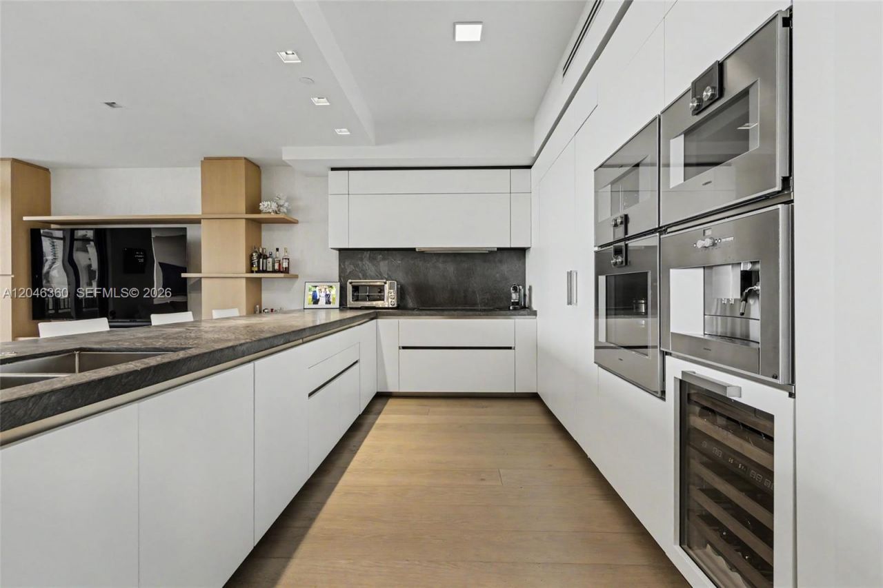 7042 Fisher Island Dr , Unit 7042, Miami Beach, FL 33109 Photo