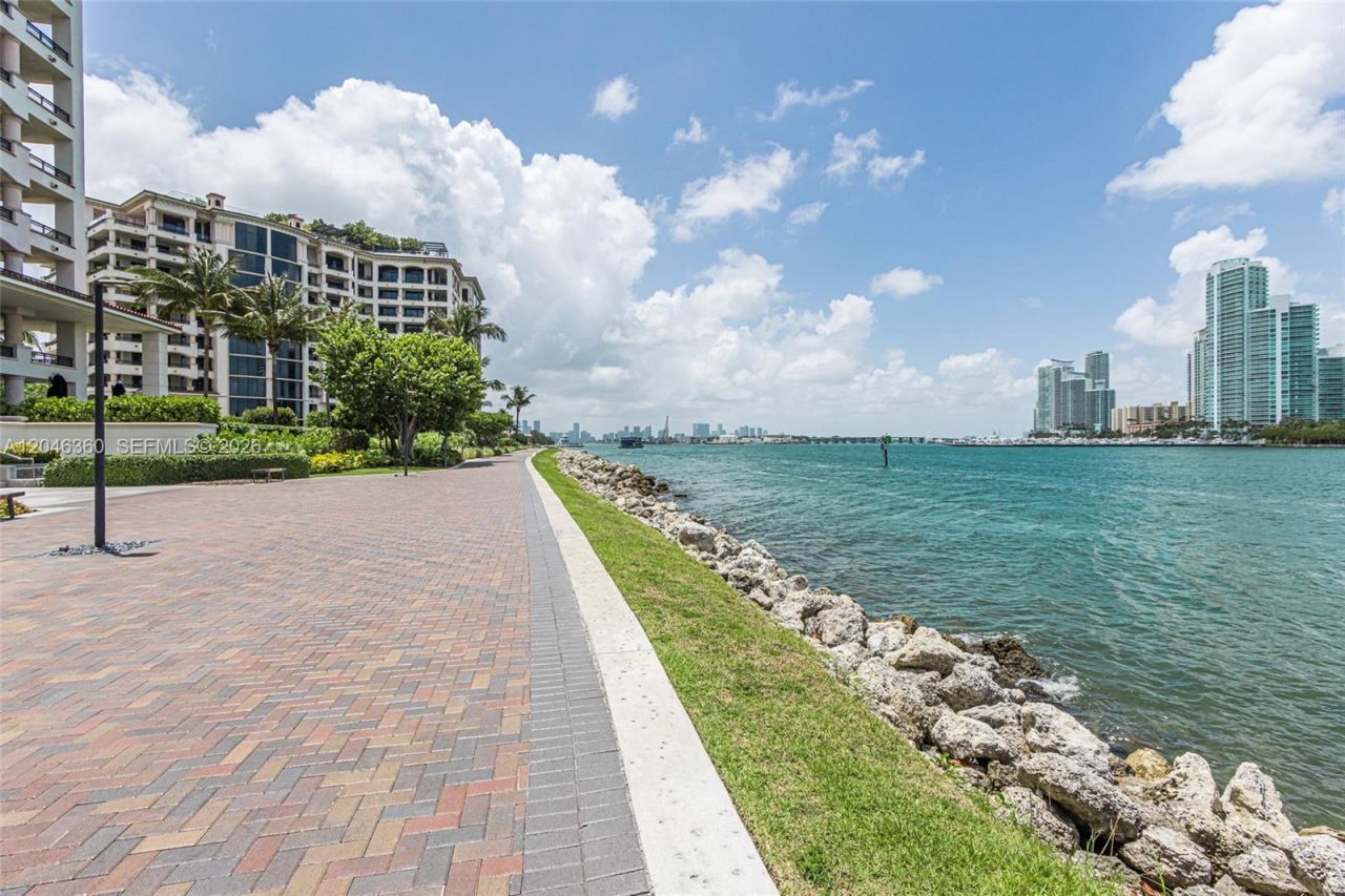 7042 Fisher Island Dr , Unit 7042, Miami Beach, FL 33109 Photo