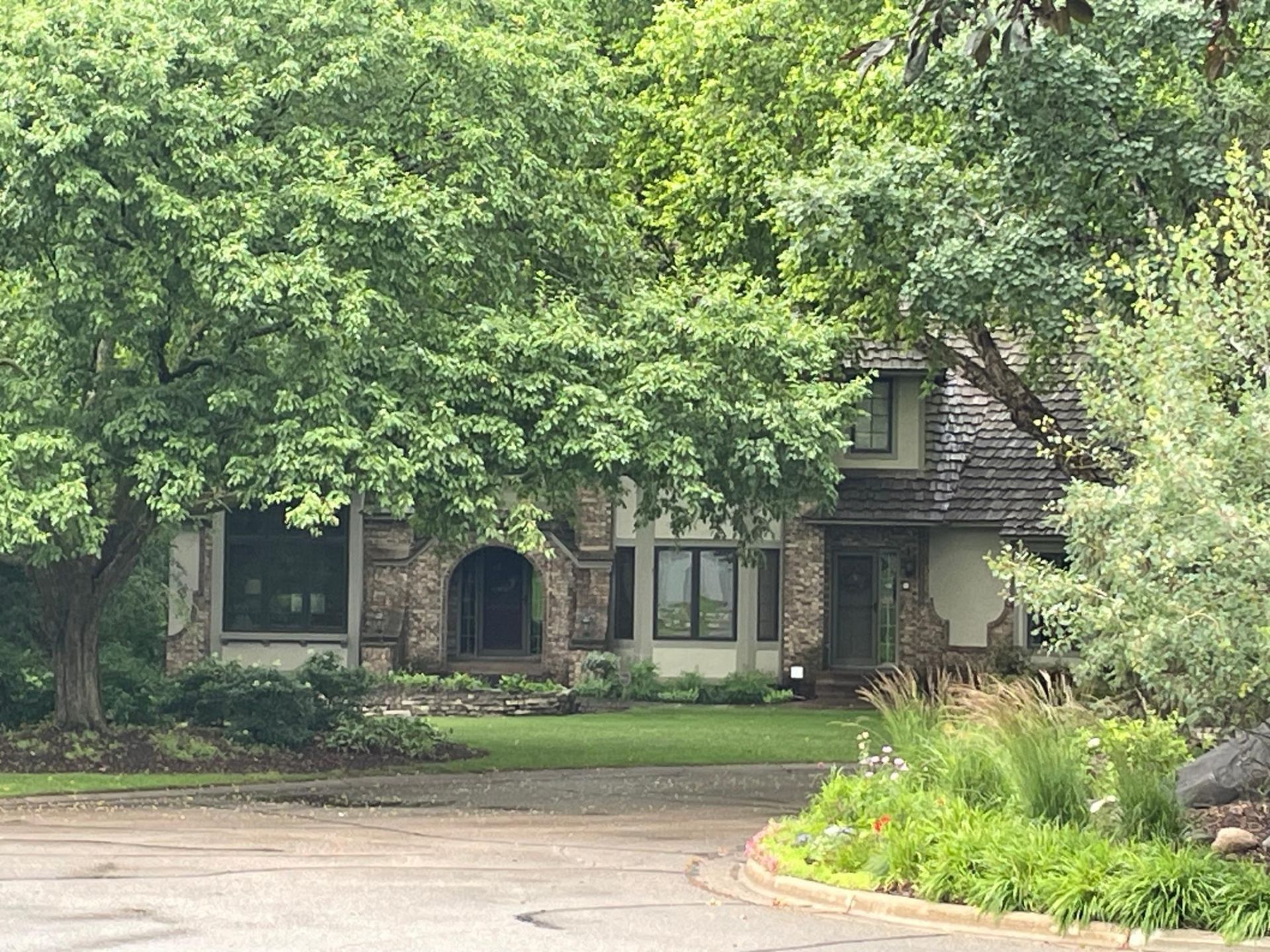 3609 Tanglewood Court, Eagan, MN 55123