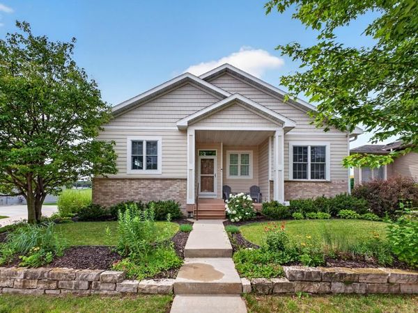 1948 Hadley Creek Drive NE, Rochester, MN 55906