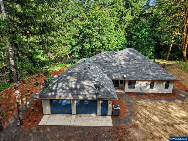 41205 SW Pumpkinseed Rd, Willamina, OR 97396