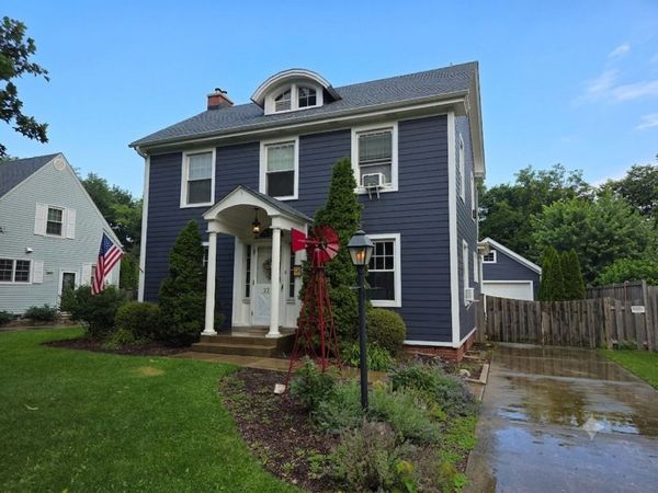 323 N Jefferson Street , Batavia, IL 60510