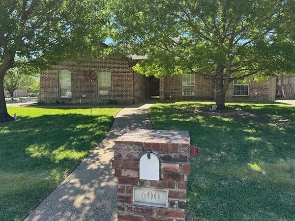 600 Durango Circle, Hewitt, TX 76643