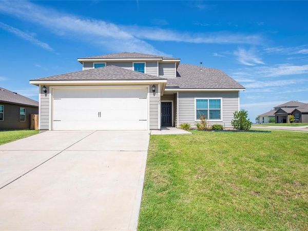 1825 Fergus Drive, Ponder, TX 76259