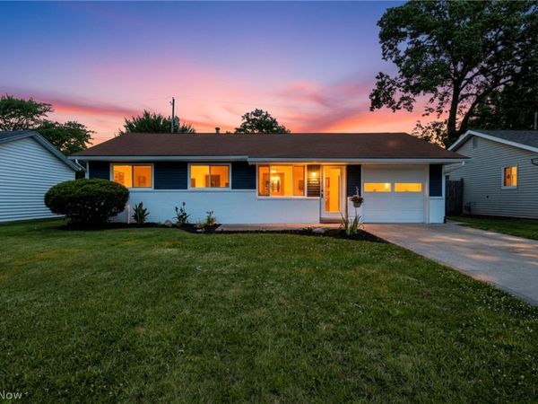4613 Meadow Lane , Lorain, OH 44055