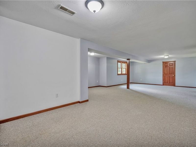 545 E Maple Street, Hartville, OH 44632 Photo 26