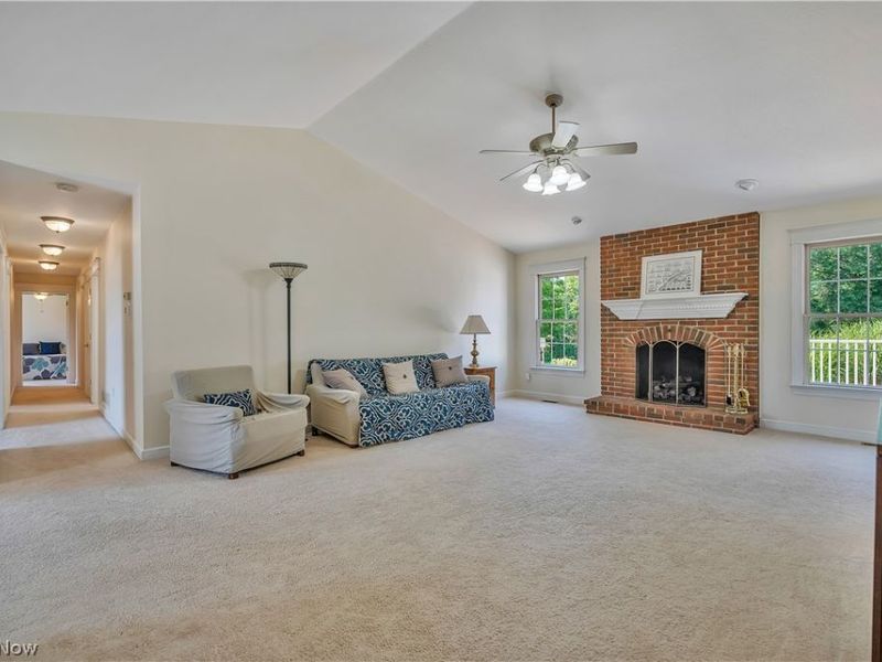 545 E Maple Street, Hartville, OH 44632 Photo 6