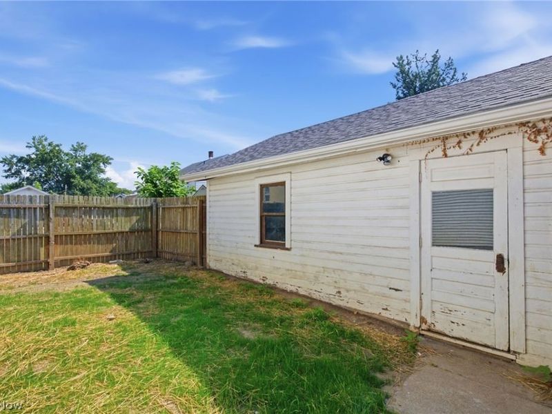 854 9th Street NE, Massillon, OH 44646 Photo 32