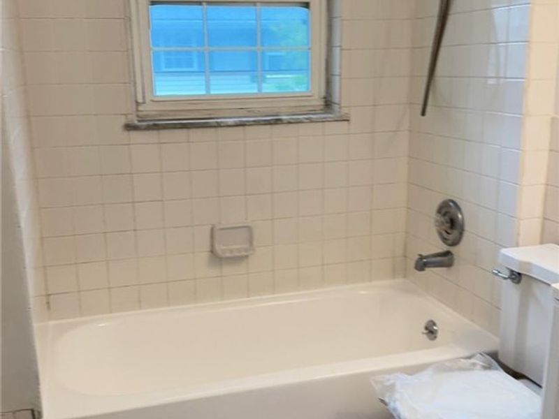 31624 N Marginal Drive, Unit D, Willowick, OH 44095 Photo 8