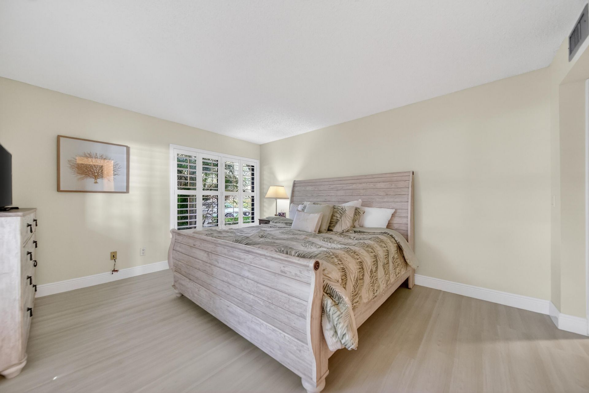 218 NE Edgewater Drive, Hutchinson Island, FL 34996 Photo
