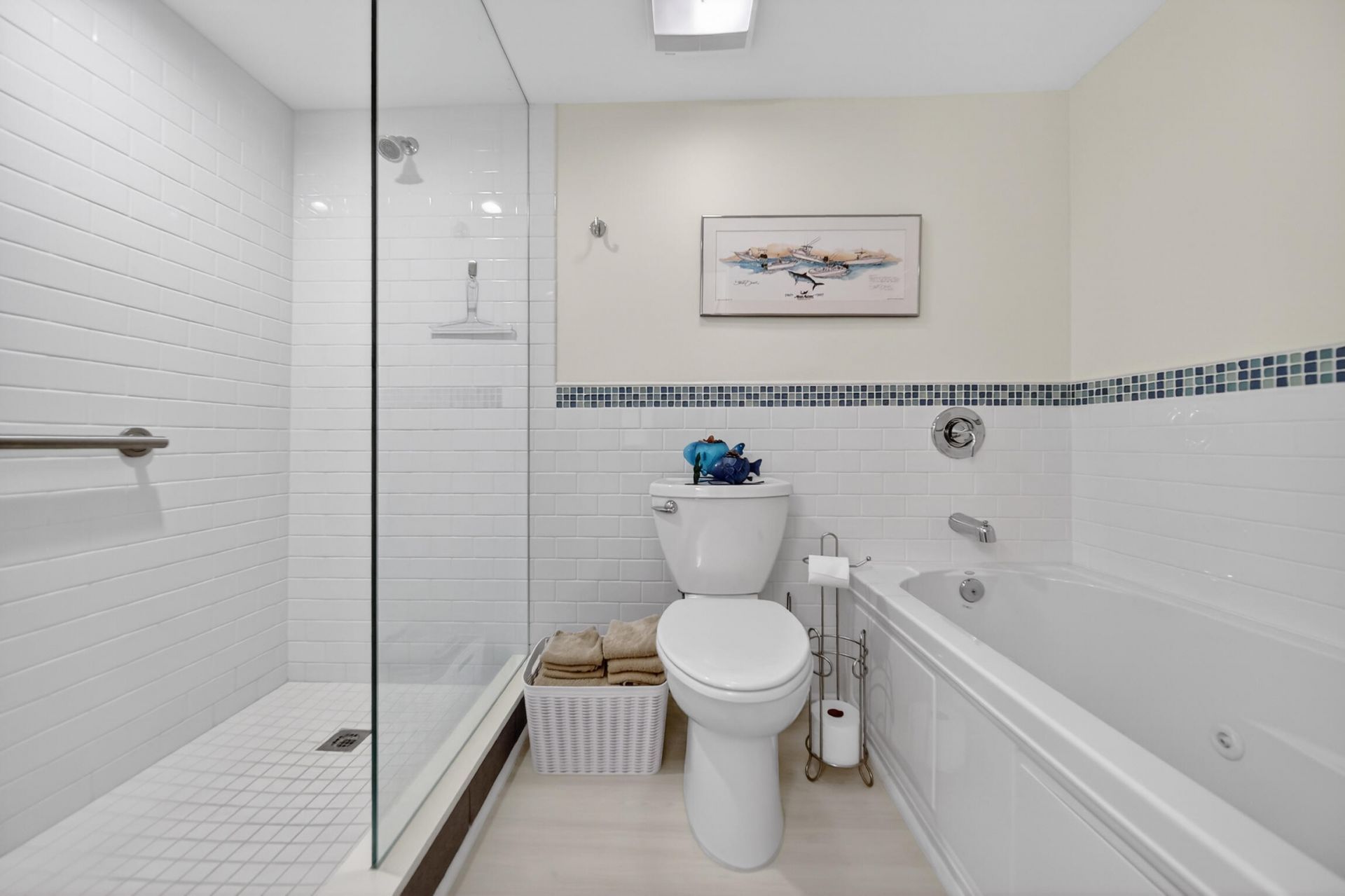 218 NE Edgewater Drive, Hutchinson Island, FL 34996 Photo