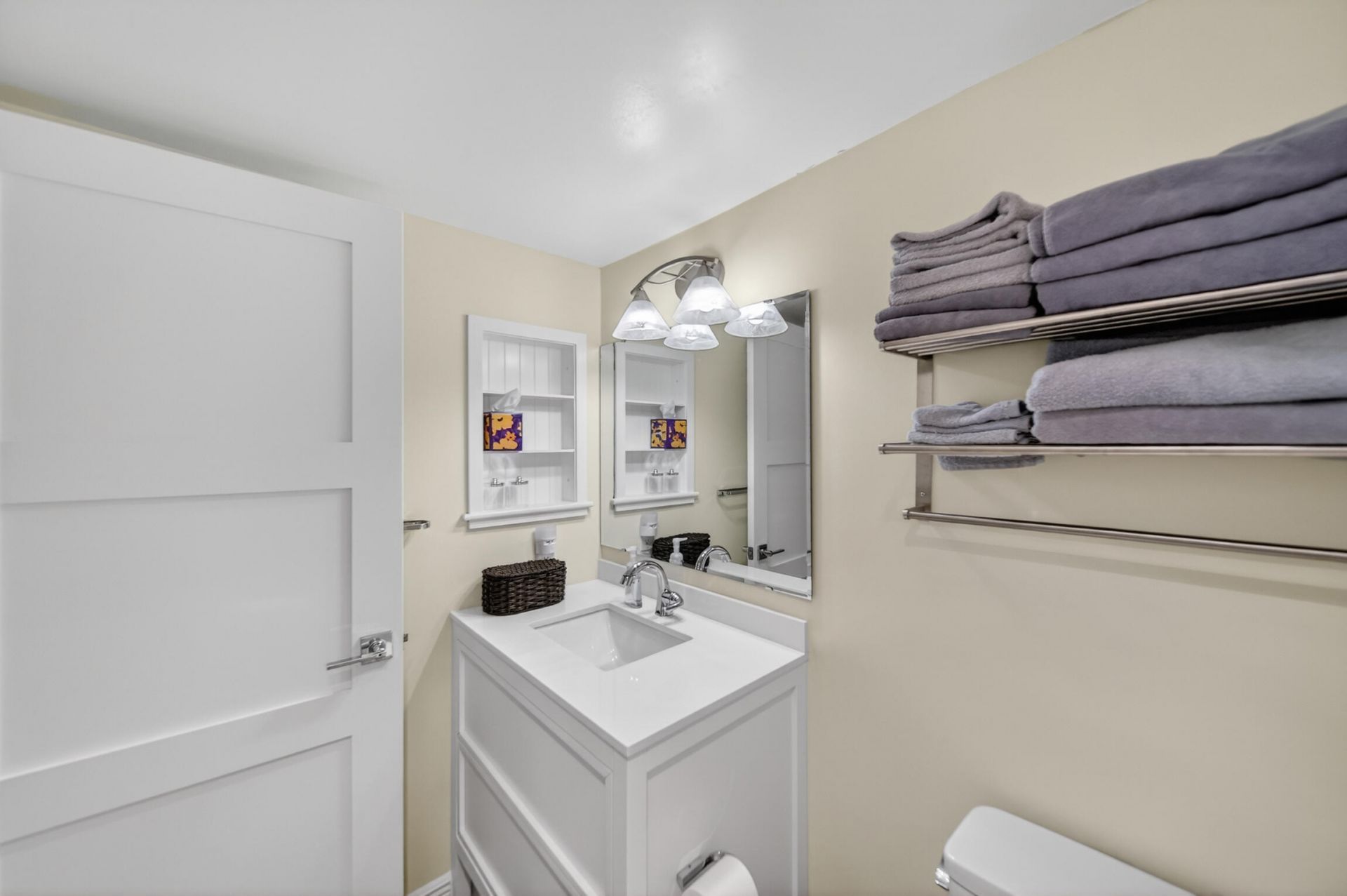 218 NE Edgewater Drive, Hutchinson Island, FL 34996 Photo