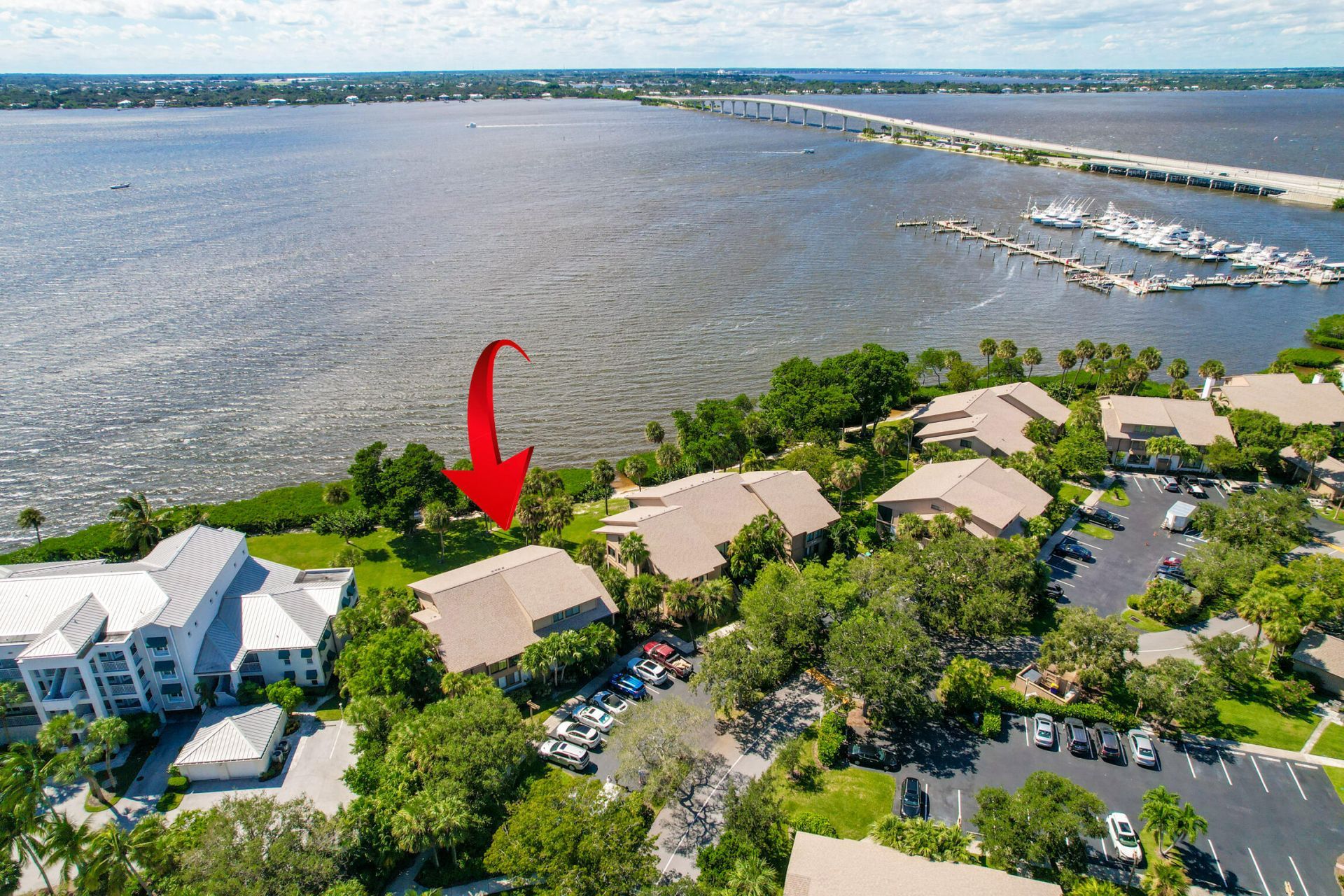 218 NE Edgewater Drive, Hutchinson Island, FL 34996 Photo