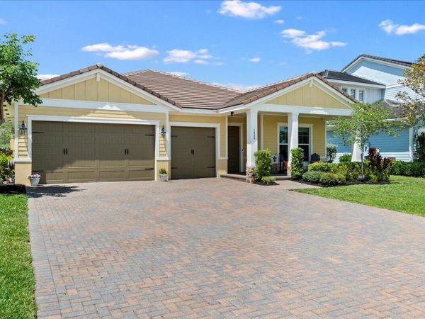 1059 Sweetgrass Street, Loxahatchee, FL 33470