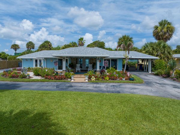 1711 S Indian River Drive, Fort Pierce, FL 34950